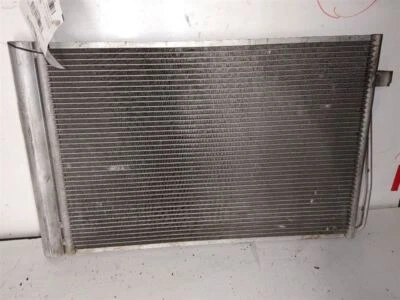 BMW 545I 2005 condensador de CA Foto 1 de 4