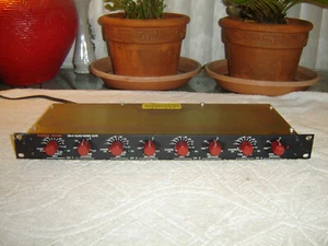 Furman QN-4, Quad Noise Gate, 4 Channel, Vintage Rack - Picture 1 of 12