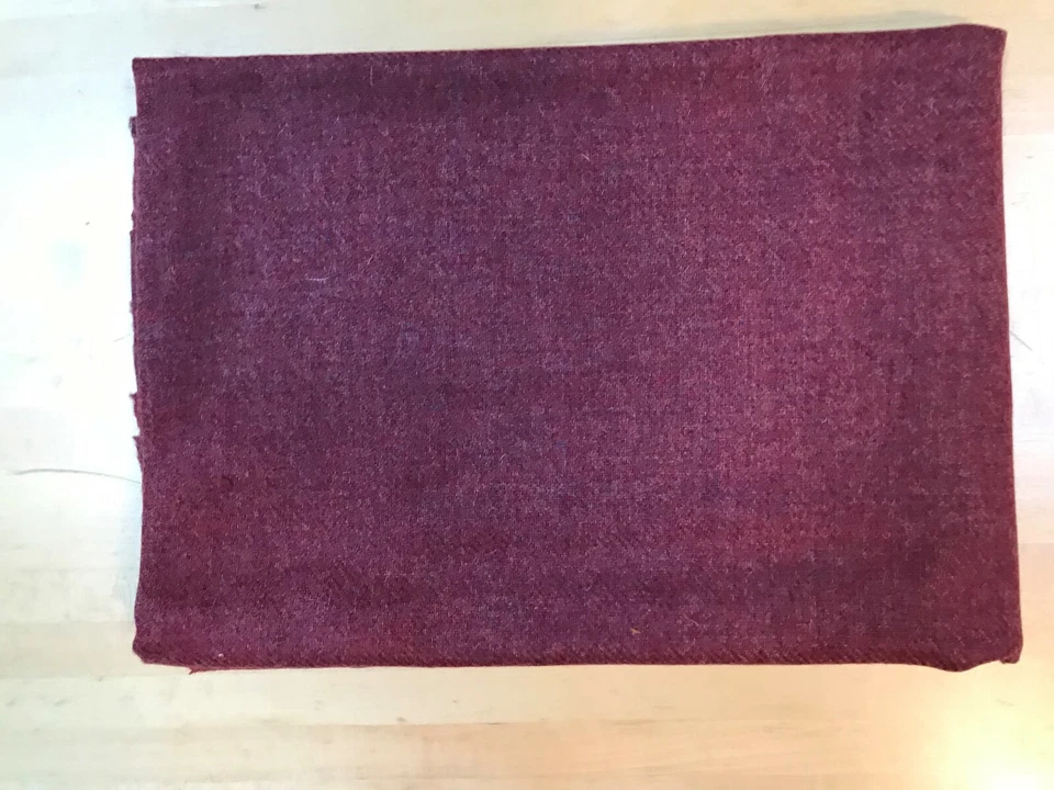 YORK WOOLENS Rug Hooking Wool Fabric Solid Cranberry BRAND NEW One Yard Foto 1 de 1
