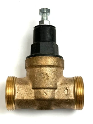 CASH ACME EB45 Pressure Regulator,1/2in,NPT, 31LH28 Set at 45 PSI /   20-70 PSI - Image 1 of 4