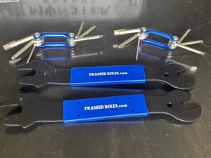 Lot Of 4 Tools Mountain Bike / Framed Bike 2 Wrench And 2 Multi Tool - Picture 1 of 1