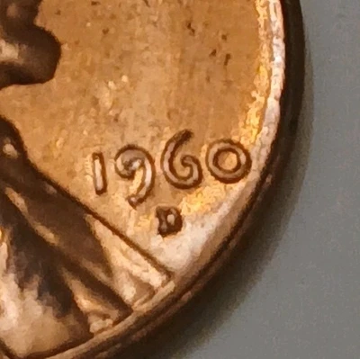 1960 D Lincoln Small Date Penny, Brilliant Uncirculated Die Chip Error In 9 - Image 1 of 3