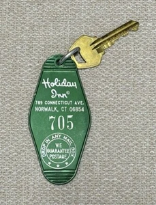 Holiday Inn Hotel Motel Room Keychain & Fob with Key - Norwalk Connecticut #705 - Picture 1 of 2