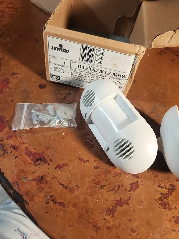  Sensor de movimiento de ocupación Leviton ODW12-MRW  Foto 1 de 4