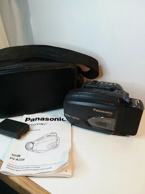 Panasonic Palmcorder PV-A228 VHS - Image 1 of 4