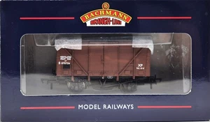 Bachmann 38-180A 12 Ton Plywood Fruit Van B875726 in Early BR Bauxite Livery - Picture 1 of 2