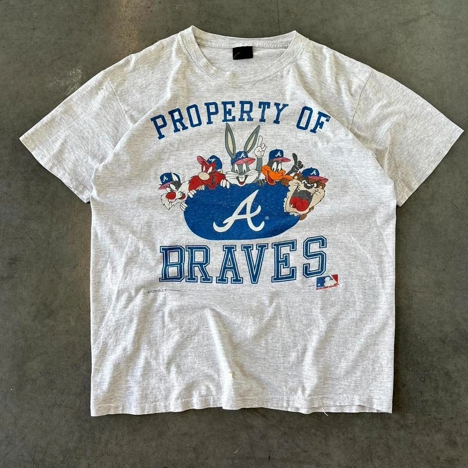 Camiseta de béisbol Looney Tunes Atlanta Braves VK02200 Foto 1 de 1