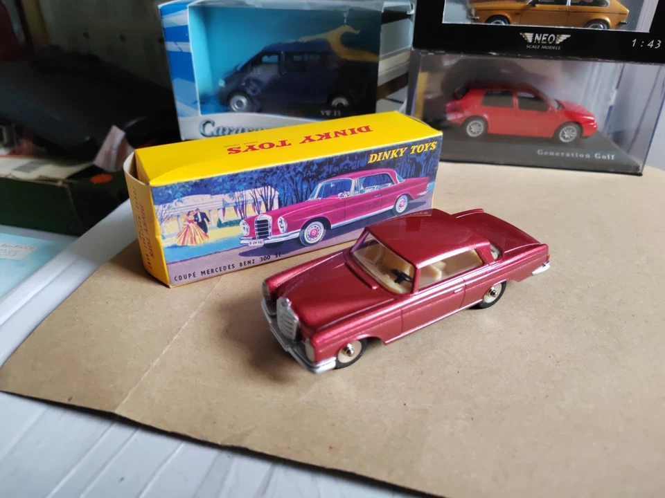 1/43 Boxed Model Atlas Dinky 533 Mercedes 300 SE Coupe - Image 1 of 1