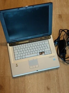 Fujitsu Lifebook C1410, 1GB RAM, Charger, NO OS - Afbeelding 1 van 9