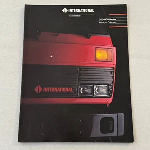 International Truck 700 and 900 Series Medium Cabover Sales Brochure Catalog - Picture 1 of 7