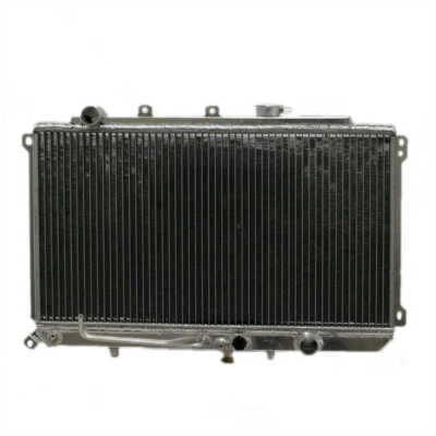 El radiador Liland 934AA encaja en el Mazda 626 del 83-87 Foto 1 de 3