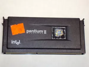 Intel Pentium II 400 MHz 80523PY400512EC Computer Processor CPU P2 SL2S7 - Picture 1 of 4