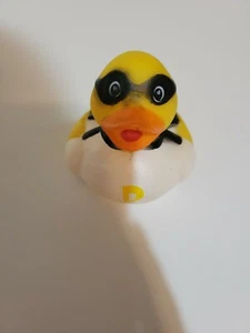 Superhero Ducky - Picture 1 of 2