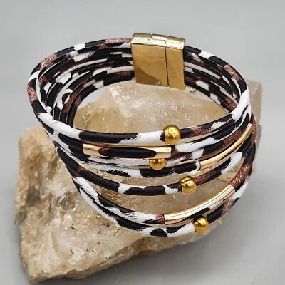 Pulsera Magnética Estampado Animal Cheetal 7 Hilos Fácil Cierre Bronceado Negro Dorado Zoo Foto 1 de 4