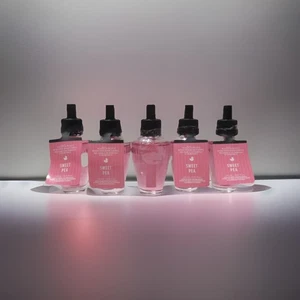 5 X BATH & BODY WORKS Sweet Pea WALLFLOWER FRAGRANCE REFILL BULBS - Picture 1 of 1