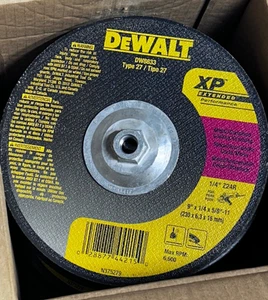 (10) Muela abrasiva central deprimida DEWALT DW8833 tipo 27, 9" x 1/4" x 5/8"-11 - Imagen 1 de 5