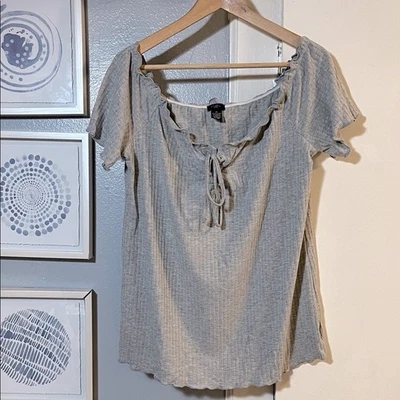 Rue21 Women’s Plus Size 3X Gray Ruffle Tie-Front Blouse - Image 1 of 4