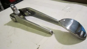 UNITED PACIFIC STAINLESS STEEL ACCELERATOR PEDAL AND ARM SET S1003SS, OVAL SHAPE - Picture 1 of 7