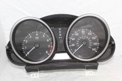 Cuadro de instrumentos velocímetro panel de instrumentos Mazda 3 2010 2011 con 83.817 millas Foto 1 de 4