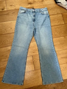 Jeans svasati ASOS Design Mid Rise blu chiaro W32 L34 nuovi - Foto 1 di 5