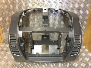 SAIC LDV V80 2.5CDI 2011-ON Dash Board Central Panel AIR VENT SURROUND C00002936 - Picture 1 of 12