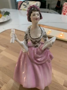 Figura Royal Doulton “Ballad Seller” 1960 - H.N. China de hueso inglesa 2266 - perfecta - Imagen 1 de 13