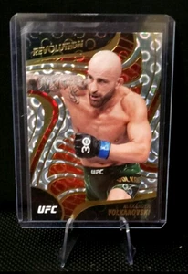 2023 Panini Chronicles UFC ALEXANDER VOLKANOVSKI Revolution Groove Featherweight - Picture 1 of 2