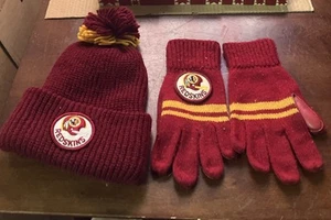 Kleinere Kinder oder Damenmannschaft. " Vintage Bekleidung Beenie Rodel Redskins und Handschuhe - Bild 1 von 6