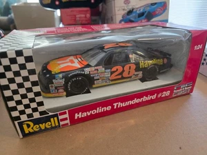 Revell Davey Allison 1992 Thunderbird Valvoline Diecast 1/24 - Picture 1 of 4