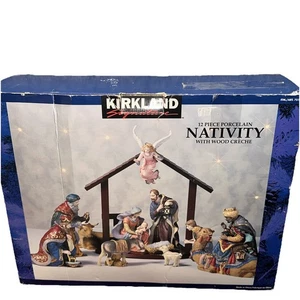 Kirkland Signature Nativity Set 75177 12 Pieces With Wood Creche Base - Picture 1 of 5