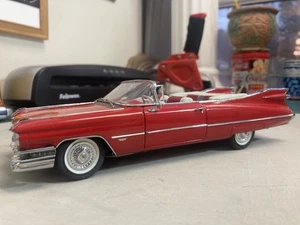 DANBURY MINT 1959 CADILLAC SERIES 62 CONVERTIBLE 1:24 SCALE DIE-CAST METAL CAR - Picture 1 of 19