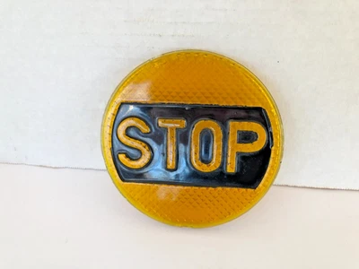 VINTAGE RARE YELLOW GLASS TAIL LIGHT STOP LENS 4 INCH, TEENS AND 20'S - Image 1 of 4