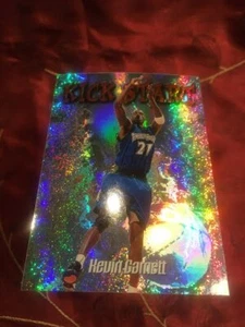 1999 Topps Kick Start #KS10 Kevin Garnett   beautiful card!  - Picture 1 of 2