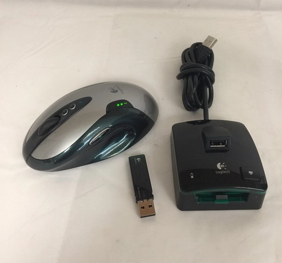 Logitech G7 Gaming Laser Cordless Mouse with Wireless USB Receiver (931375-0914) - Image 1 of 1