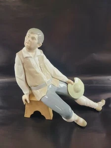 Lladro #1031 Sancho Panza Glazed Man on Stool w/ Hat 1971-1974 Stamp - Picture 1 of 11
