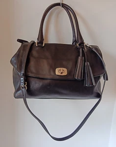 Borsa a tracolla Coach Pinnacle Harper in pelle nera lucida con tripla cerniera - Foto 1 di 16
