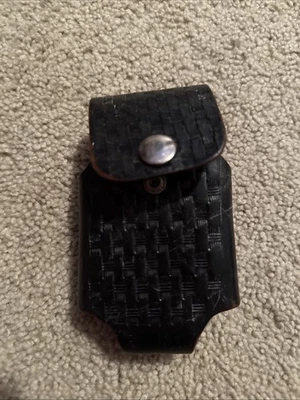 ¿Funda con soporte tejido de cesta para radio? Foto 1 de 3