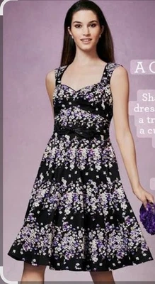 White House Black Market 紫色花卉印花修身喇叭裙带口袋 8 码 — 第 1/4 张图片