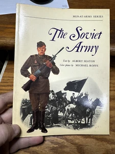 Osprey Men at arms series  The Soviet Army - Imagen 1 de 1