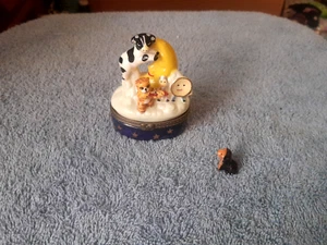 Caja de baratijas de porcelana vintage “La vaca saltó sobre la luna” gato violín perro - Imagen 1 de 10