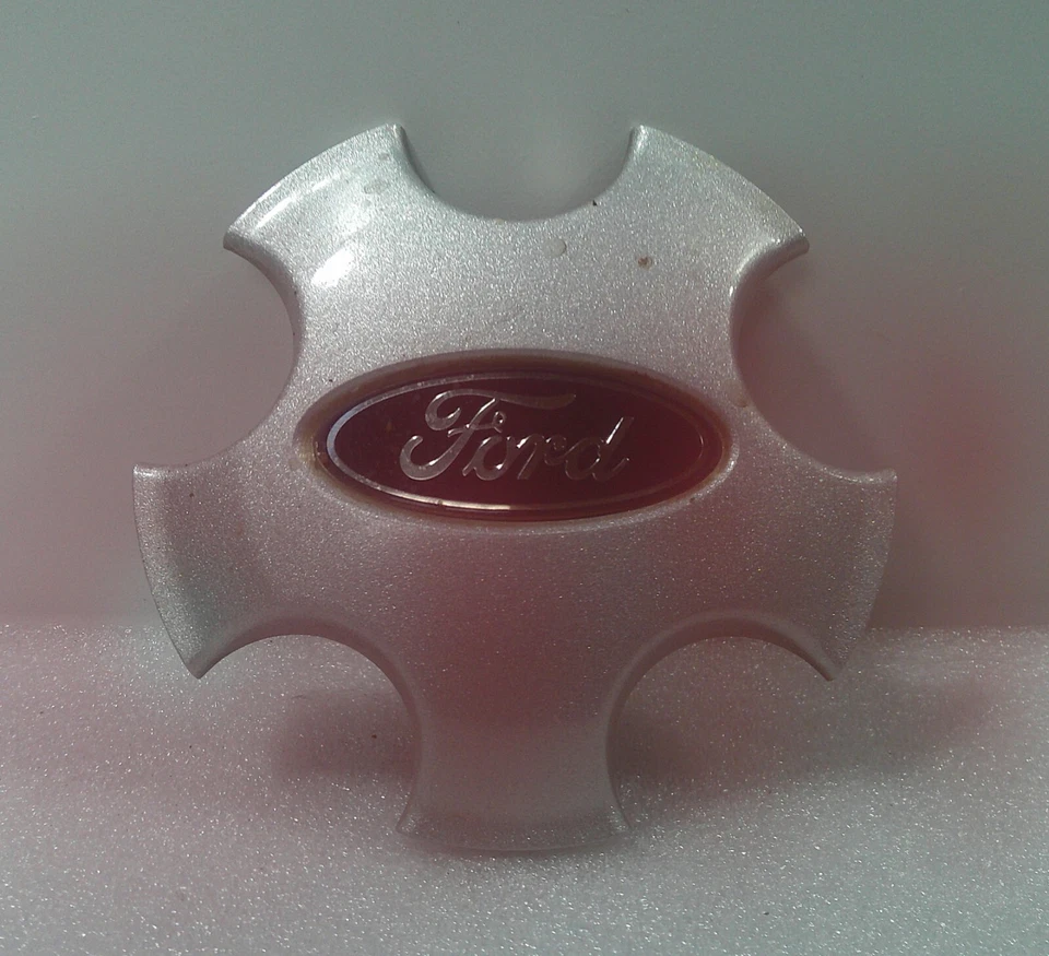 Tapa central Ford Five Hundred 05-07 OEM PLATA P/N # 5G13-1A096-CC Foto 1 de 1