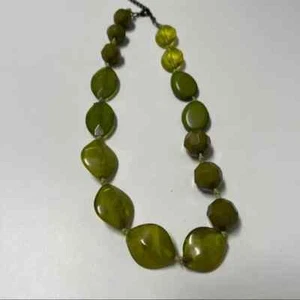 Handmade Sage Green Oval Faceted Beads Necklace - Picture 1 of 6