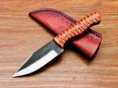Cuchillo de caza de camping con hoja de acero al carbono hecho a mano personalizado, cuchillo desollador - 6543 Foto 1 de 4