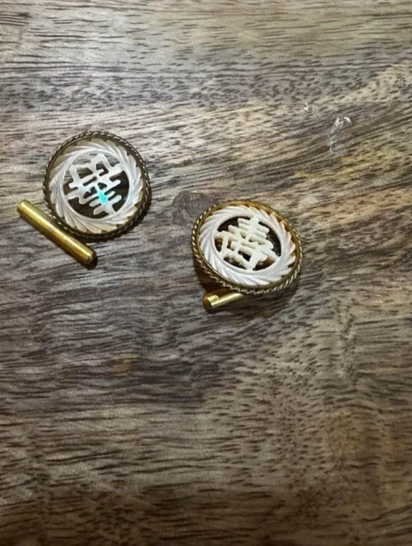 Gemelos chinos vintage madreperla Foto 1 de 4