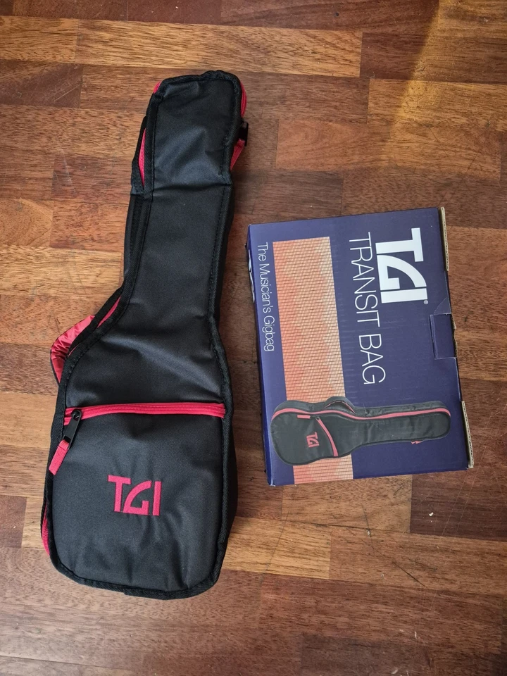 Tenor Ukulele Padded Gig Bag - TGI Transit Series Black & Red - Image 1 of 1