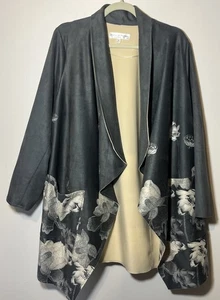 Chaqueta floral de cuero sintético CHELSEA and Theodore abrigo de gran tamaño 1X usada en excelente estado - Imagen 1 de 11