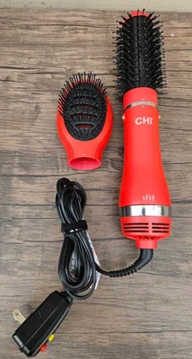 Cepillo CHI Blowout Rojo Un Accesorio de Cepillo CA2385 A4 Foto 1 de 2