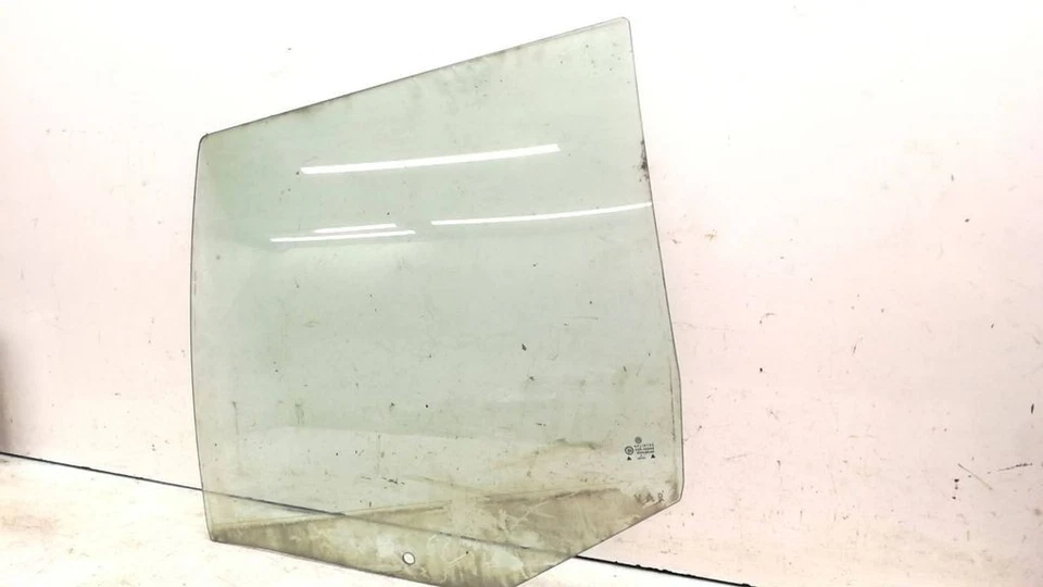 Ventana izquierda puerta trasera Volkswagen Golf IV Hatchback 1999 DOT24M25AS2 Foto 1 de 4