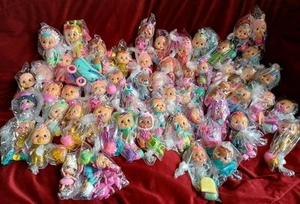 BAMBOLE LACRIME MAGICHE PIANGERE BAMBINI GRANDE PACCHETTO DI 52 E ACCESSORI SENZA SCATOLA ED EXTRA - Foto 1 di 17