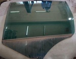 VETRO SCENDENTE PORTA POST SX FIAT CROMA (05-07) 1.9 MJT 16V SW5P/D C.M.939A2000 - Picture 1 of 1